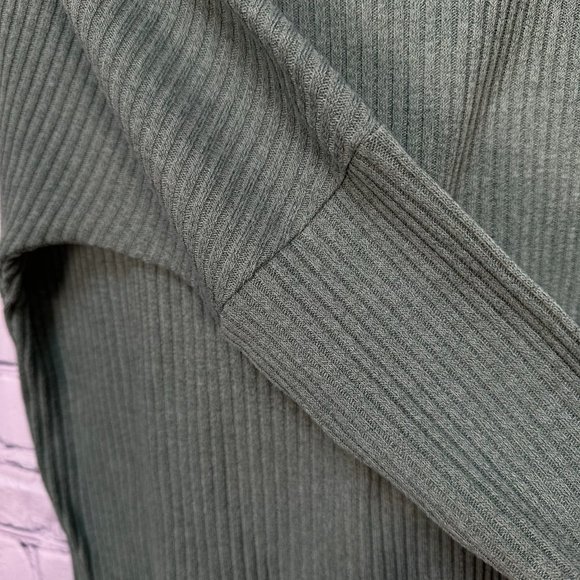 SHEIN Crew Neck Rib Knit Top, Size Medium, Army Green - Picture 5 of 7